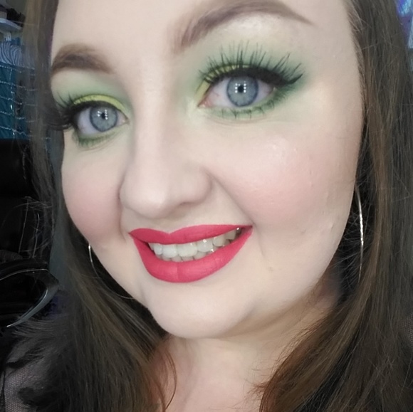 Meet your Posher, Angela - Picture 4 of 4